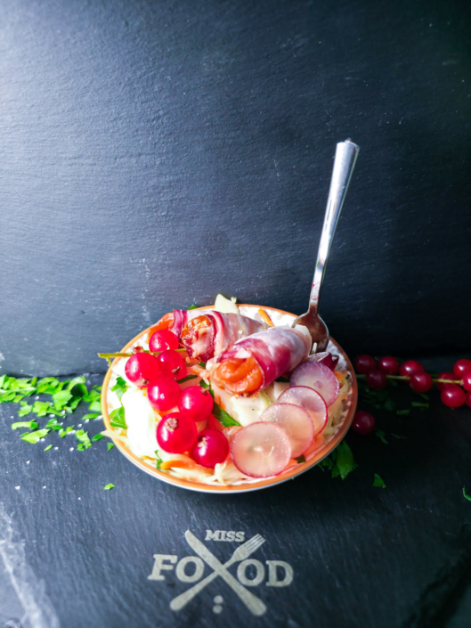 Datteln im Speckmantel